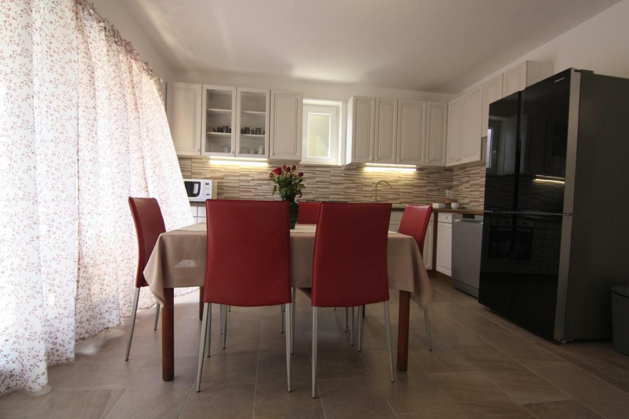 Apartmani Gordana Mali Lošinj Exterior foto